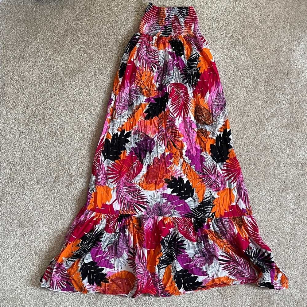2b Bebe tube top maxi dress.